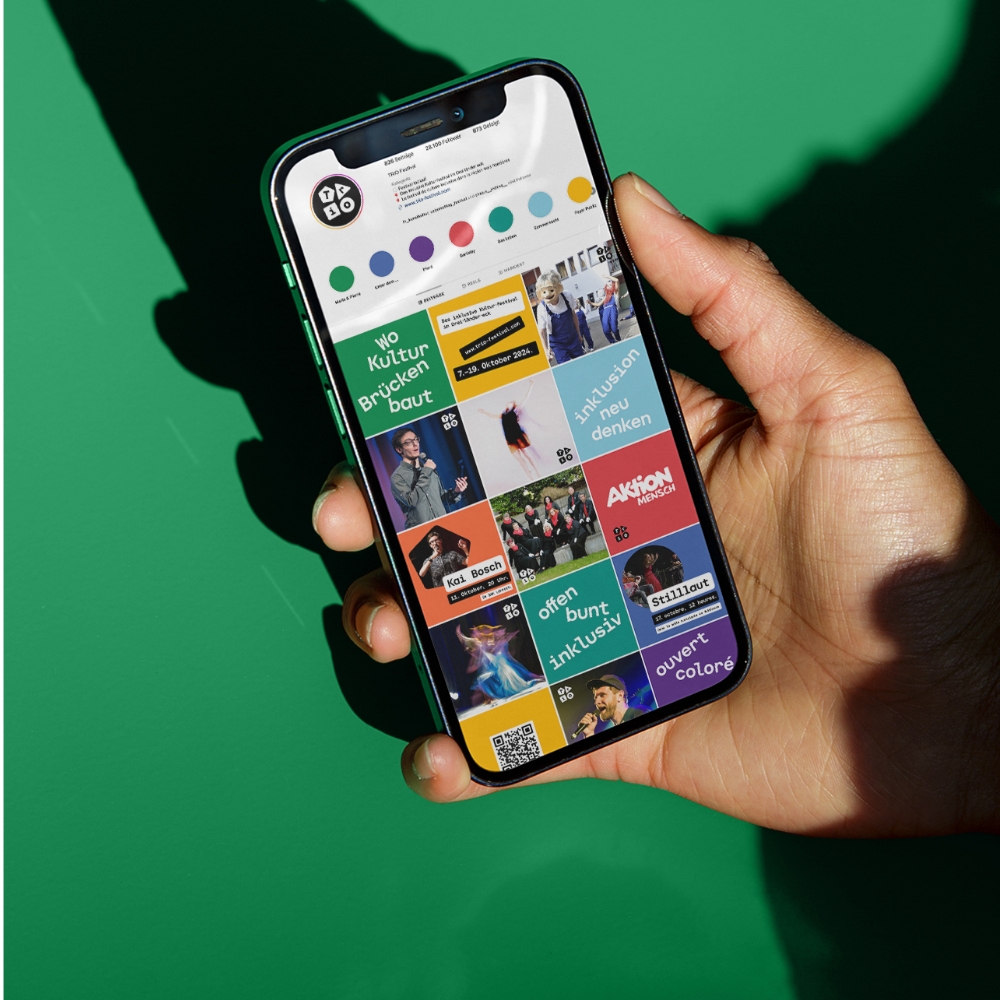 TRIO-Festival Instagram-Auftritt mit bunten Kacheln